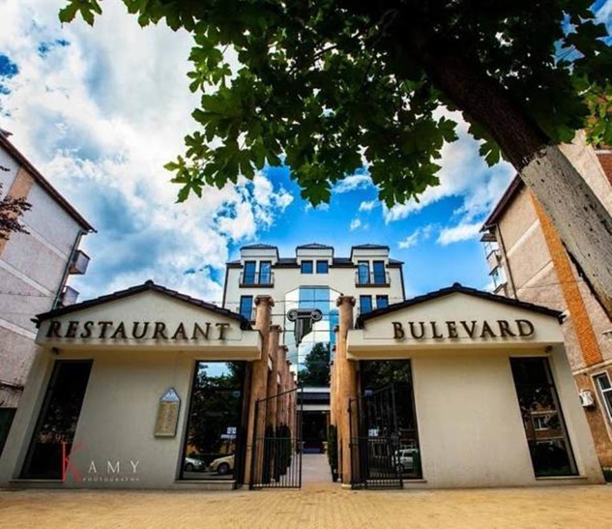Hotel Bulevard Hunedoara Exterior foto